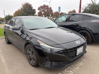 Used 2021 Hyundai Elantra SEL w/ Convenience Package