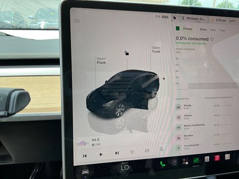 Used 2023 Tesla Model Y Long Range AWD/4WD image 12