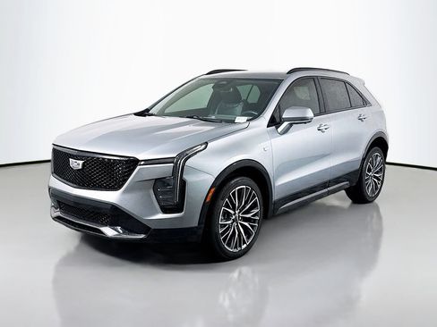 Used 2024 Cadillac XT4 Sport FWD image 3