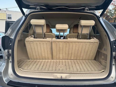 Used 2015 Toyota Highlander Limited Platinum image 15