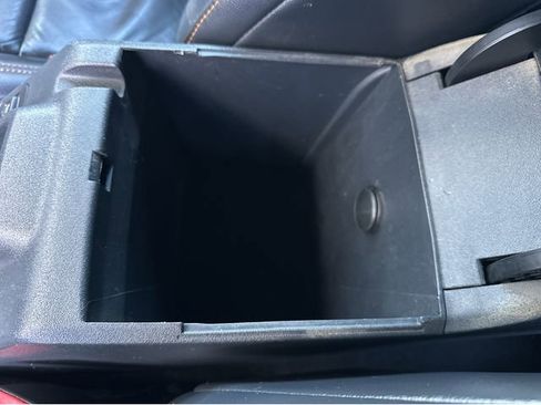 Used 2022 Ford Bronco Badlands image 35