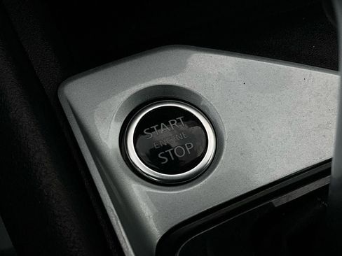 Used 2025 Nissan Altima 2.5 SV image 23