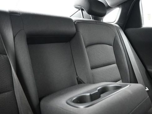 Used 2025 Chevrolet Malibu LT FWD image 18
