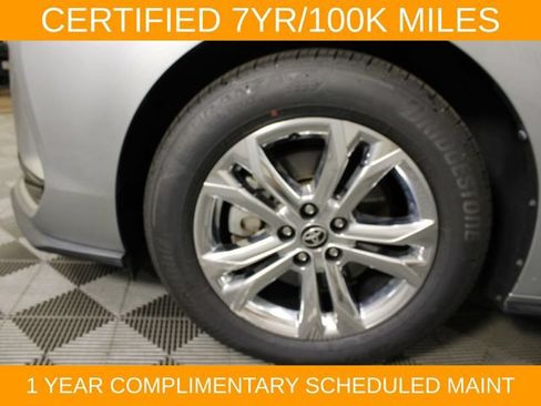 Used 2023 Toyota Sienna XSE AWD/4WD image 29