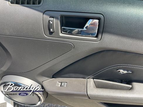 Used 2011 Ford Mustang GT Premium w/ Comfort Pkg RWD image 20