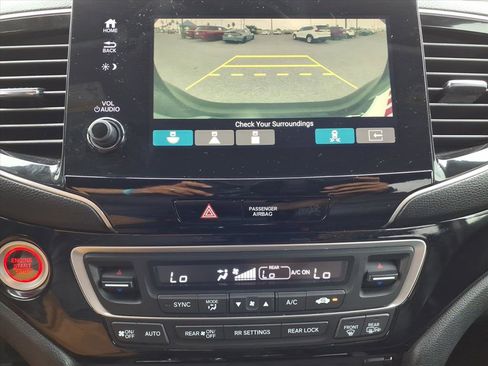 Certified 2021 Honda Pilot Touring image 13