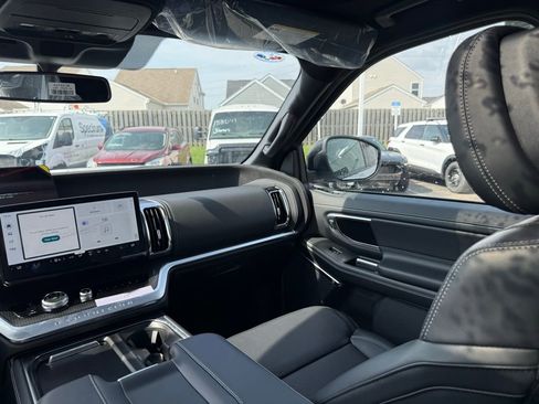 New 2026 Ford Expedition Max Platinum AWD/4WD image 40