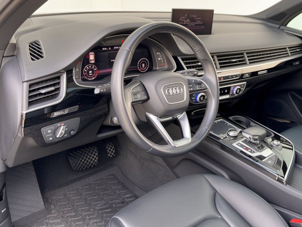 Used 2019 Audi Q7 3.0T Premium Plus AWD/4WD image 4