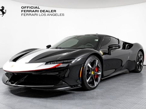 Used 2022 Ferrari SF90 Stradale image 1