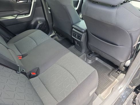 Used 2022 Toyota RAV4 XLE w/ Convenience Package FWD image 11