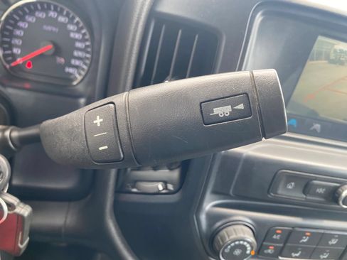 Used 2019 Chevrolet Silverado 2500 W/T AWD/4WD image 13