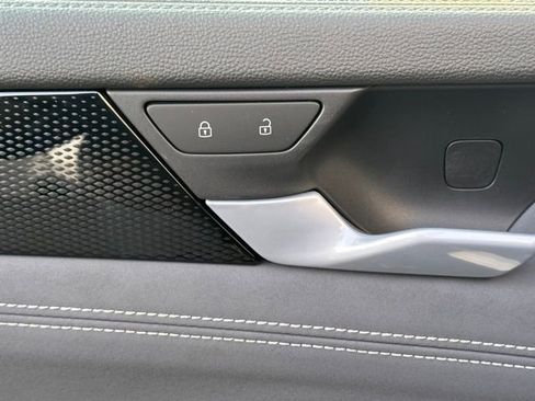 New 2026 Volkswagen Tiguan SE image 23