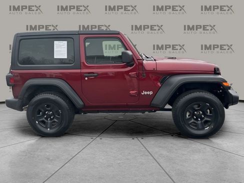 Used 2021 Jeep Wrangler Sport image 6