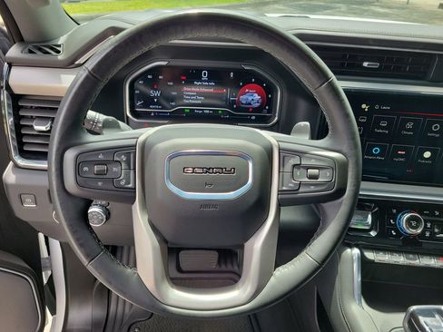 Used 2024 GMC Sierra 1500 Denali w/ Technology Package image 25