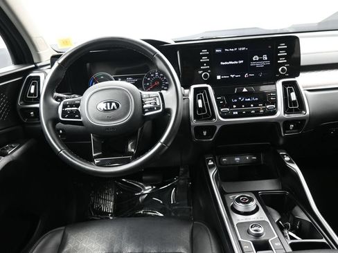 Certified 2021 Kia Sorento EX FWD image 21