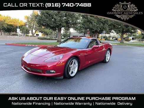 Used 2005 Chevrolet Corvette Coupe w/ Preferred Equipment Group RWD image 4