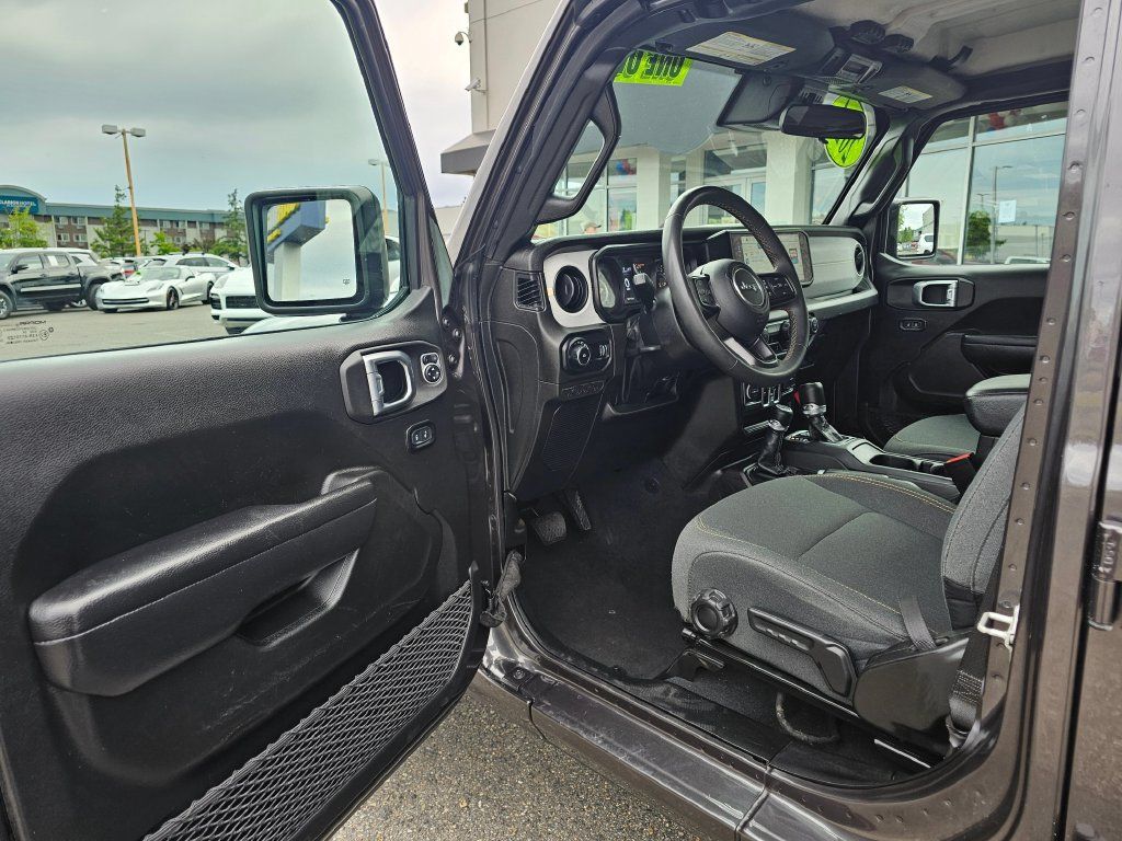 Used 2024 Jeep Wrangler Unlimited Sport AWD/4WD image 16