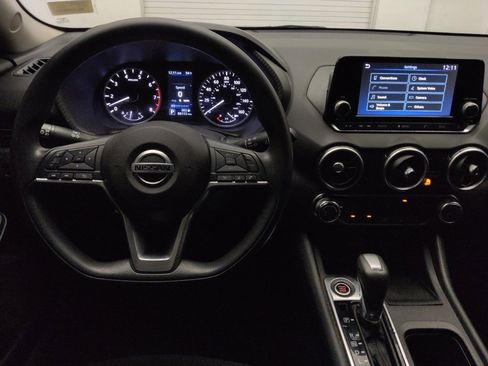 Used 2020 Nissan Sentra S FWD image 22