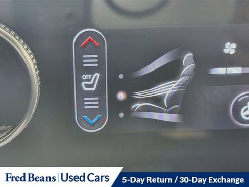 Used 2023 Genesis GV70 2.5T w/ Select Package AWD/4WD image 26