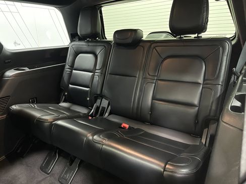 Used 2019 Lincoln Navigator Reserve AWD/4WD image 31