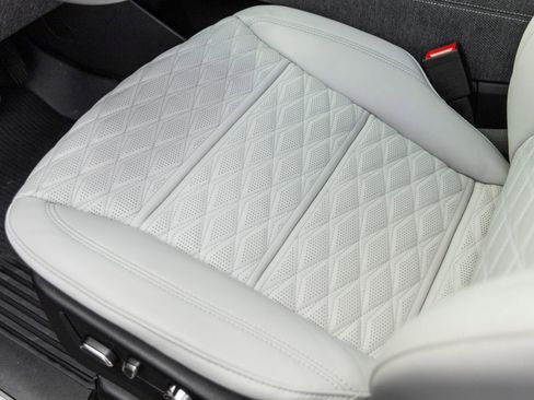 Used 2026 Cadillac Escalade ESV Platinum Sport w/ LPO, Floor Liner Package image 18