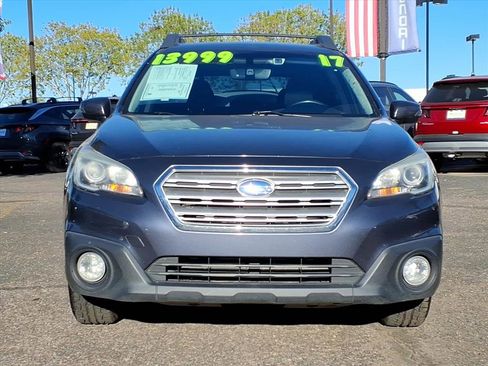Used 2017 Subaru Outback 2.5i Premium image 2