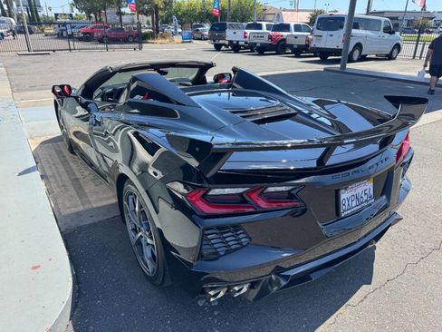 Used 2021 Chevrolet Corvette Stingray Convertible w/ 1LT RWD image 11