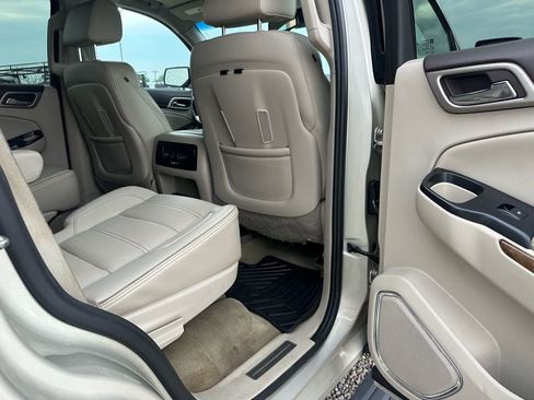Used 2015 GMC Yukon Denali w/ Premium Package image 21