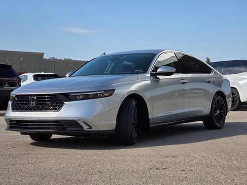 Used 2024 Honda Accord EX image 22