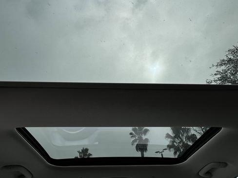 Used 2023 Genesis GV80 2.5T w/ Prestige 20" Package image 37