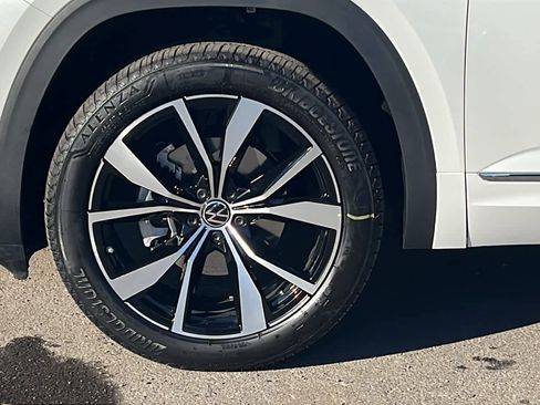New 2026 Volkswagen Atlas SEL Premium R-Line AWD/4WD image 9