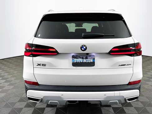 Used 2025 BMW X5 xDrive40i w/ Parking Assistance Package image 6