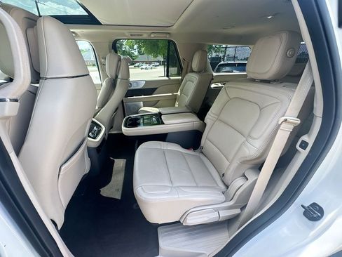 Used 2020 Lincoln Navigator Reserve w/ Luxury Package AWD/4WD image 30