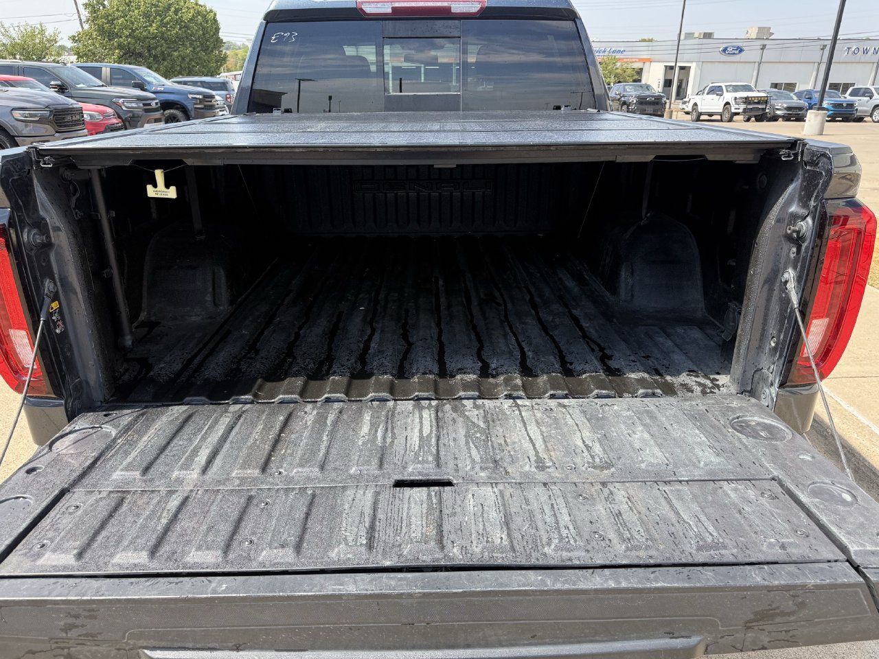 Used 2021 GMC Sierra 1500 Denali w/ Denali Premium Package AWD/4WD image 28