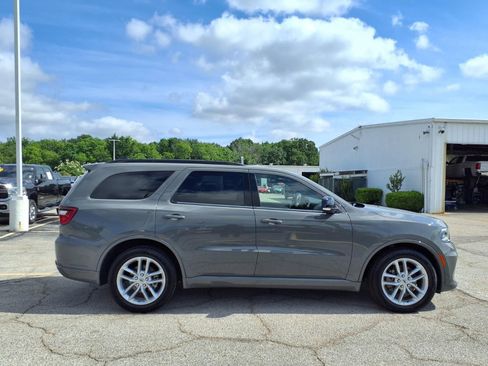 Used 2024 Dodge Durango GT RWD image 21