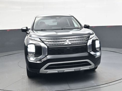 Used 2024 Mitsubishi Outlander SE image 10