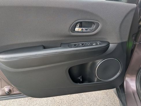 Used 2019 Honda HR-V EX image 14