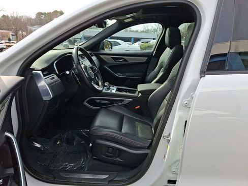 Used 2024 Jaguar F-PACE R-Dynamic S image 17