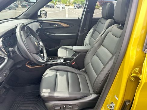Used 2023 Chevrolet TrailBlazer ACTIV w/ Sun and Liftgate Package image 8