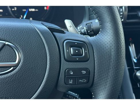 Used 2022 Lexus IS 350 F Sport image 25