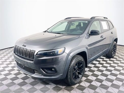Used 2022 Jeep Cherokee Latitude w/ Trailer Tow Group image 4