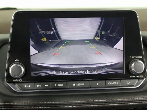 Certified 2022 Nissan Rogue SV image 27