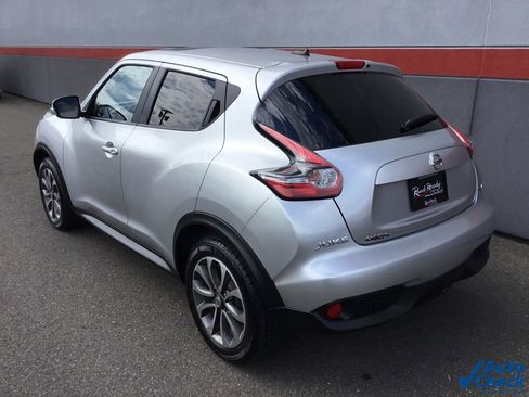 Used 2017 Nissan Juke SV image 7