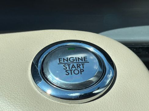 Used 2022 Lincoln Aviator AWD w/ Premium Package image 21