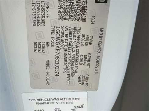 New 2025 Chevrolet Express 2500 RWD 2500 135" w/ Driver Convenience Package image 16