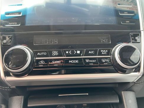 Used 2019 Subaru Outback 2.5i Premium image 25