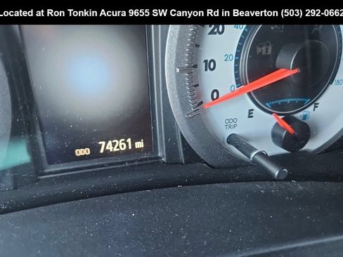 Used 2015 Toyota Sienna SE FWD image 8