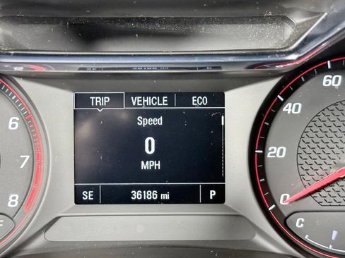 Used 2023 Chevrolet TrailBlazer RS w/ Sun and Liftgate Package image 17