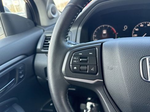 Used 2025 Honda Ridgeline RTL image 17