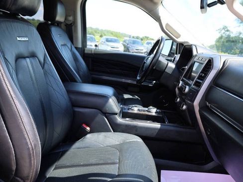 Used 2019 Ford Expedition Platinum AWD/4WD image 15